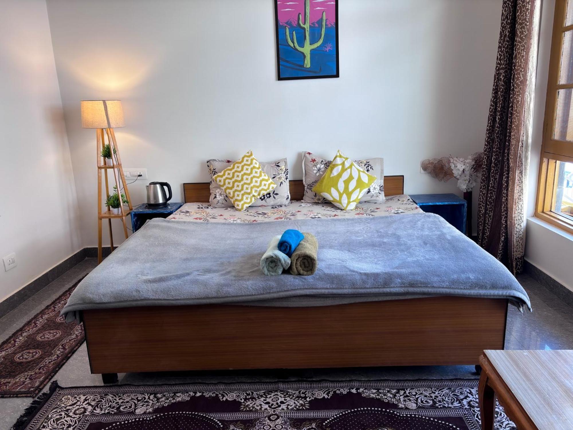 The Void - Dharamkot Apartment Dharamshala Phòng bức ảnh